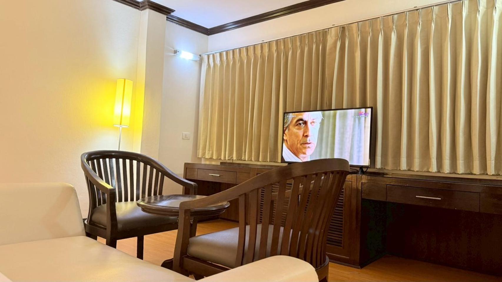 Grand Business Inn Bangkok Extérieur photo