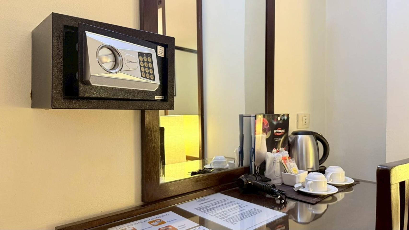 Grand Business Inn Bangkok Extérieur photo