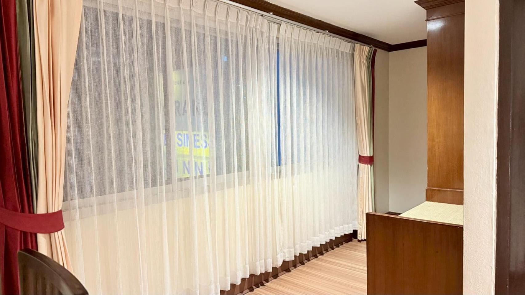 Grand Business Inn Bangkok Extérieur photo