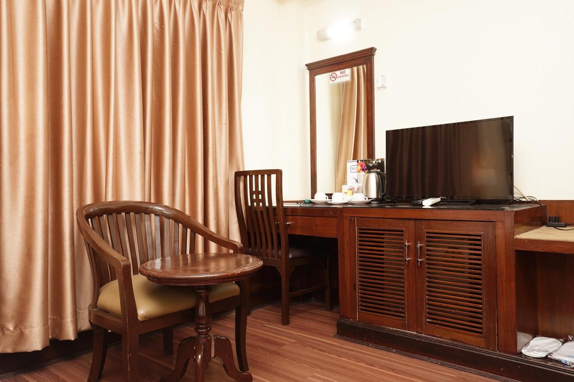 Grand Business Inn Bangkok Extérieur photo