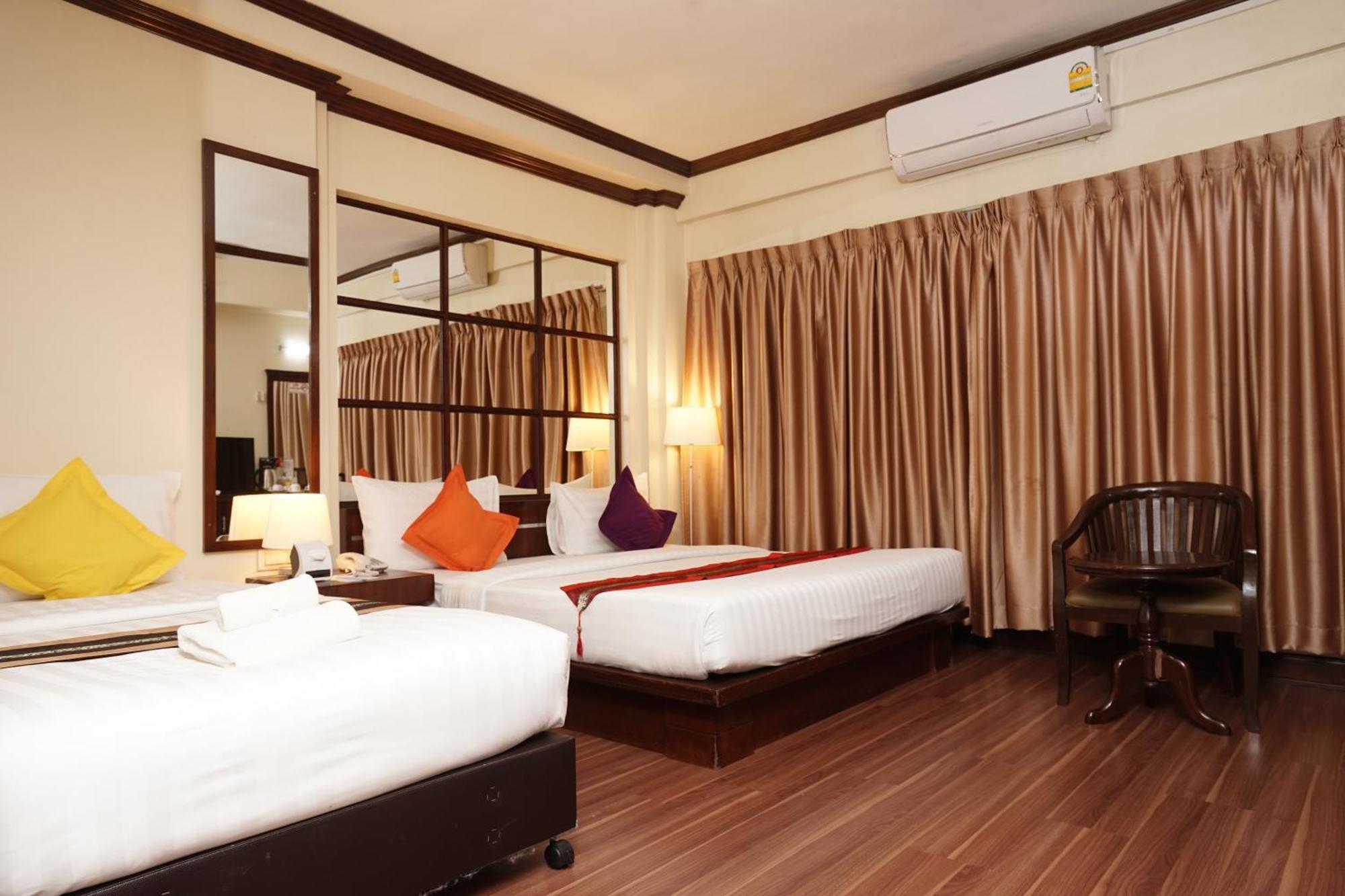 Grand Business Inn Bangkok Extérieur photo