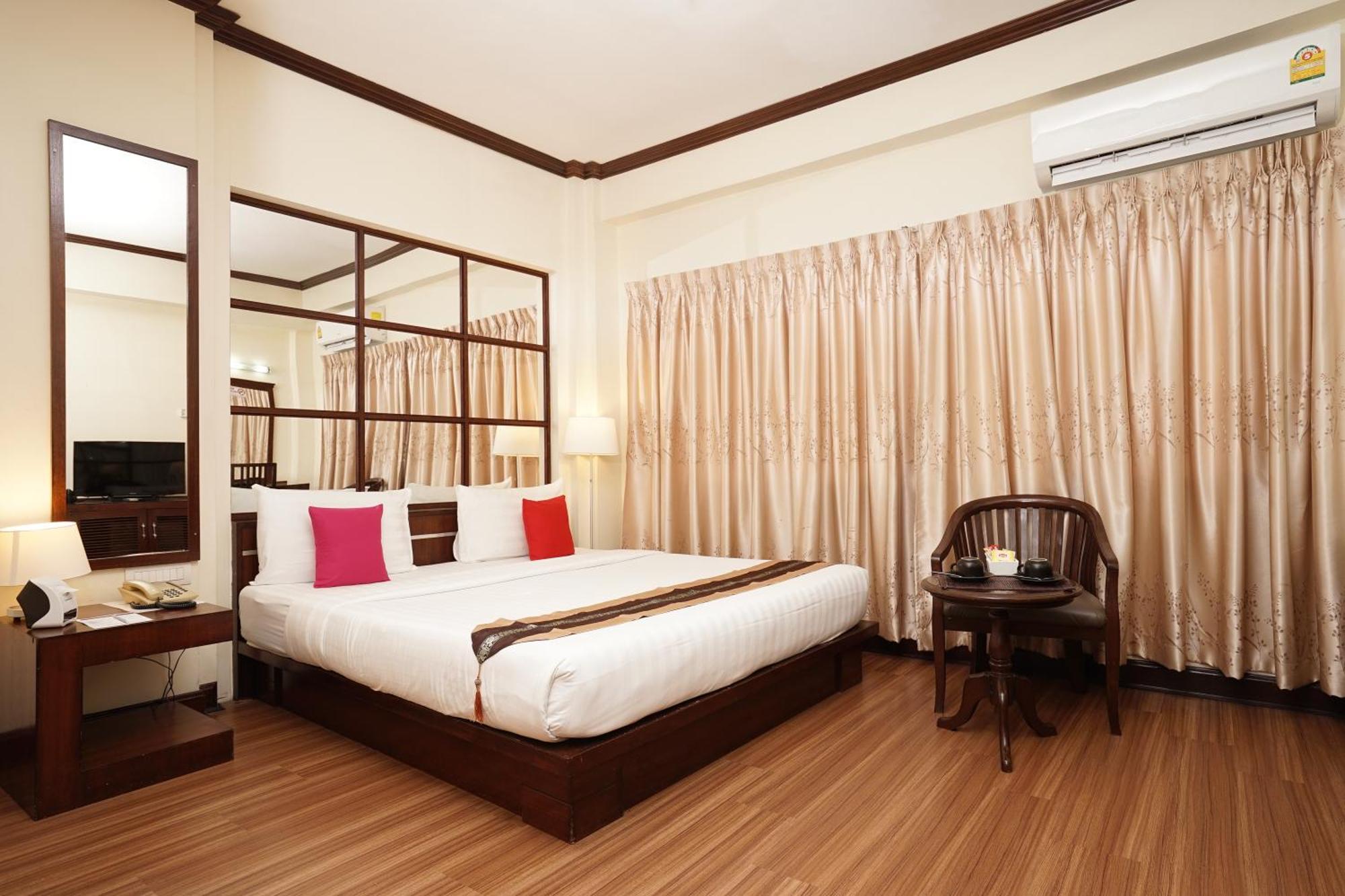 Grand Business Inn Bangkok Extérieur photo