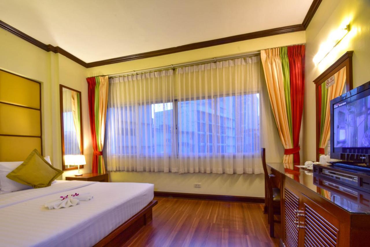Grand Business Inn Bangkok Extérieur photo
