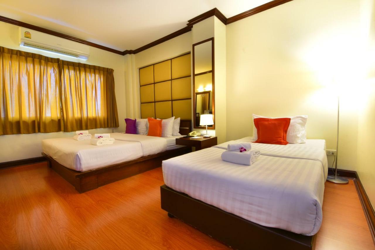 Grand Business Inn Bangkok Extérieur photo